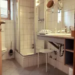 Evi Huber Daire Oberammergau